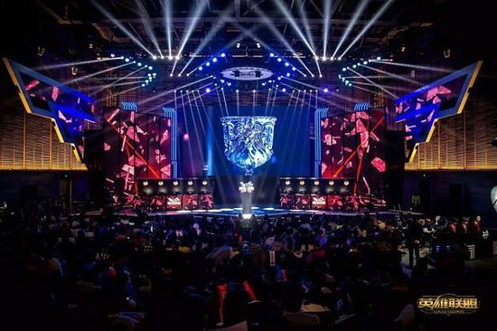 孔帕尼此行 孔帕尼此行